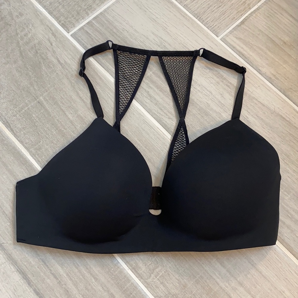 Victoria Secret wireless t-shirt bra